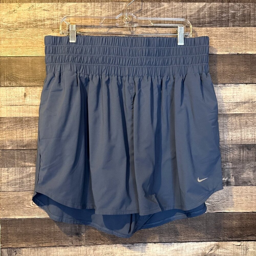 NWT Nike Womens Dri-Fit Loose Fit Plus Training Shorts‎ 1X Athletic Gym Workout